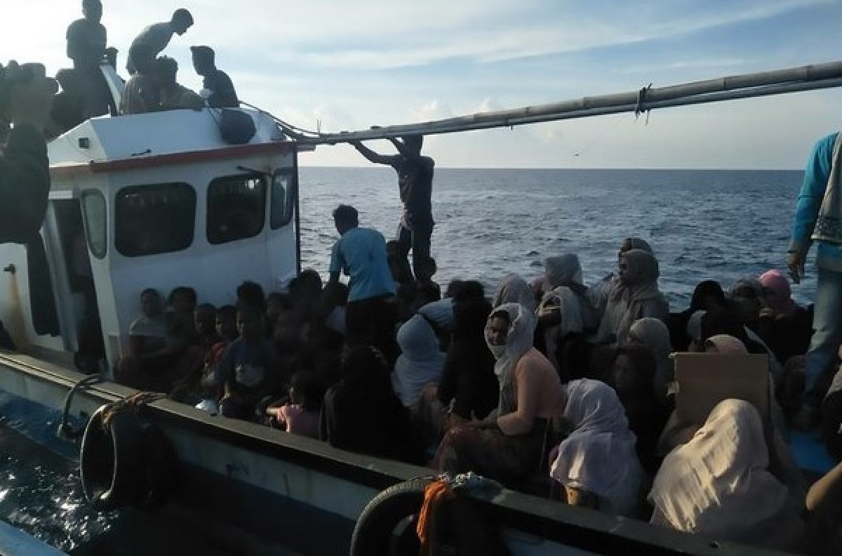 Rohingya Muslims perished at sea: 14 dead #2