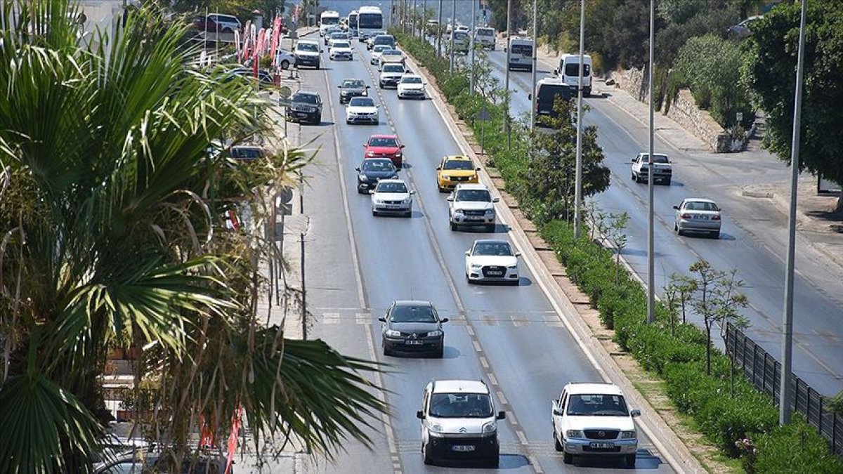 TÜİK açıkladı: Türkiye’de 6 kişiye bir otomobil düşüyor #1