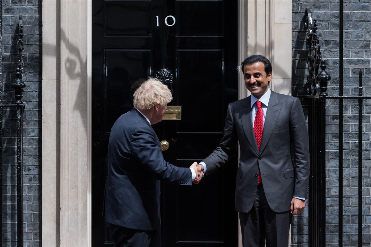 Katar Emiri Şeyh Temim Al Sani, Boris Johnson tarafından ağırlandı
