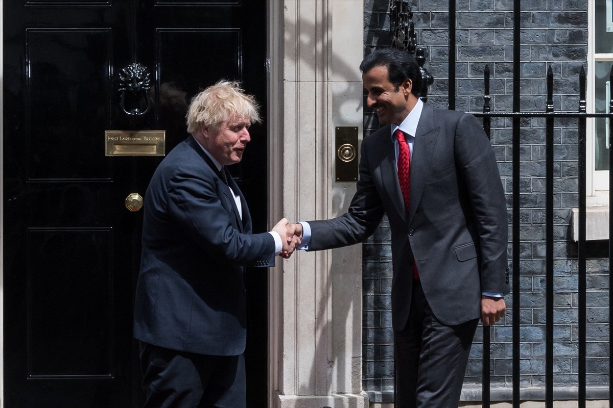 Katar Emiri Şeyh Temim Al Sani, Boris Johnson tarafından ağırlandı