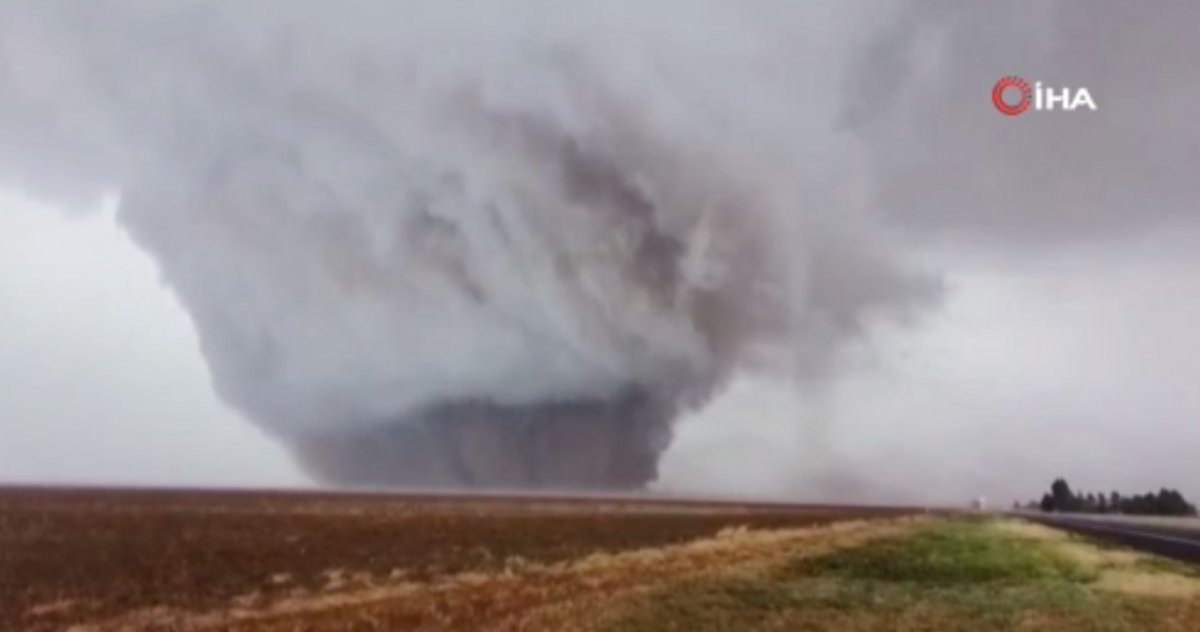 Giant tornado scares Texas #2