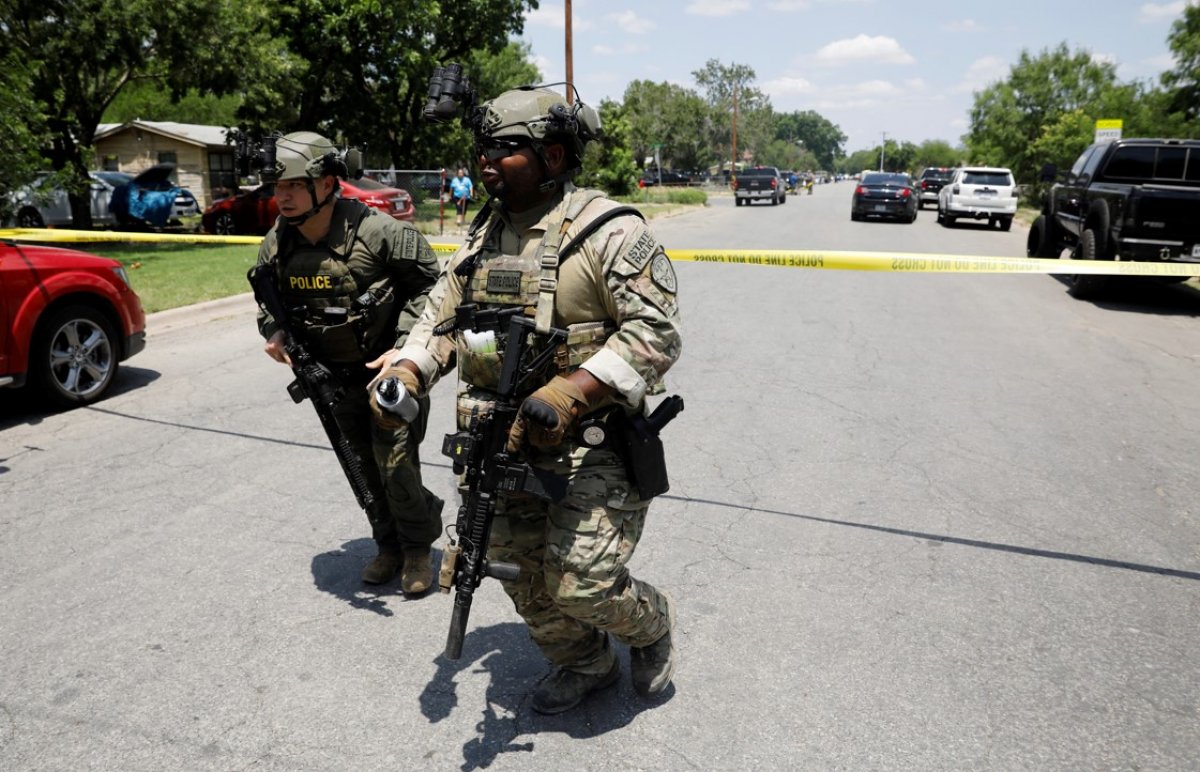 ABD ki okul saldırısında ölen 21 kişinin yakınları: Polis geç davrandı #5