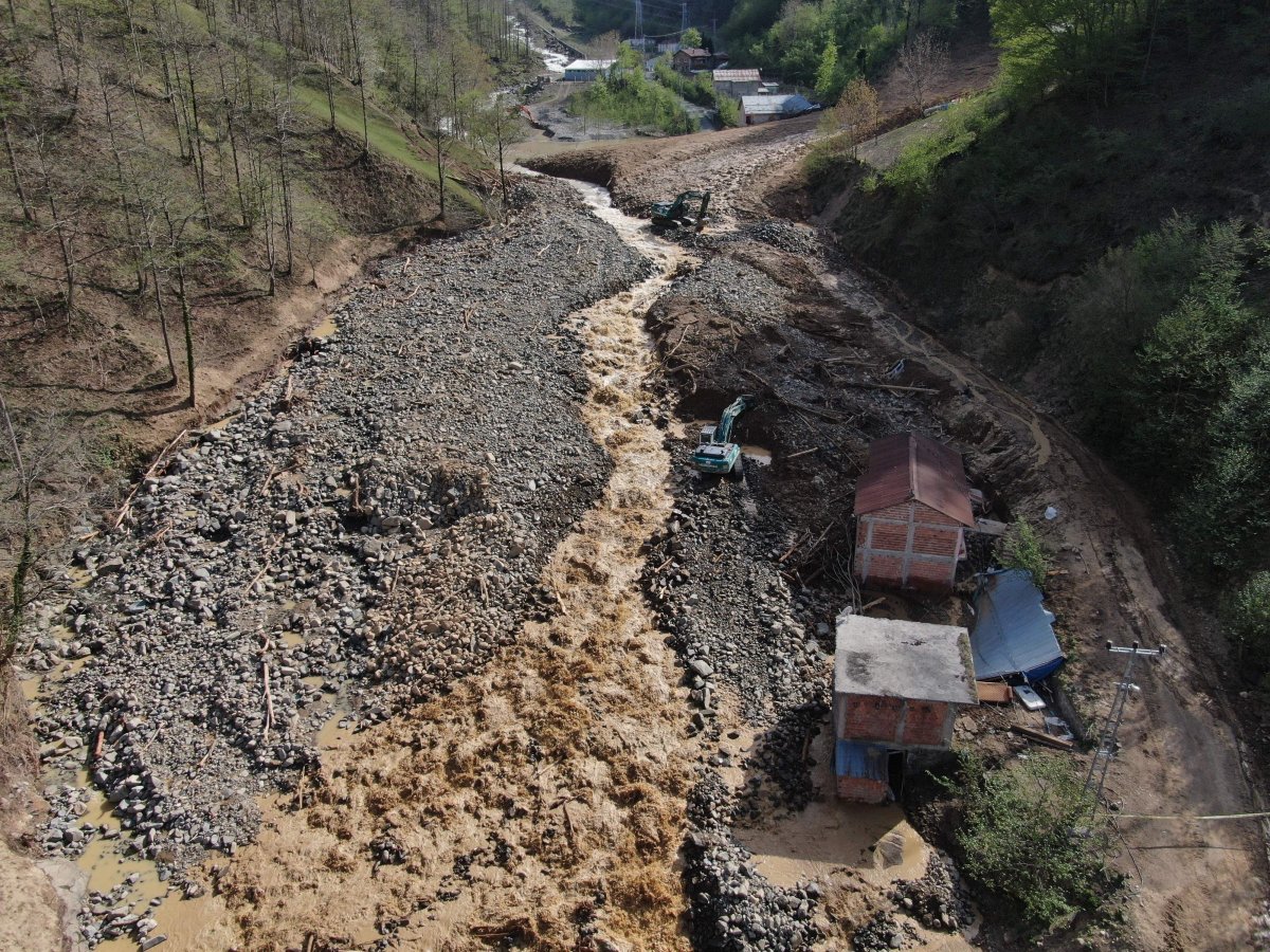 Trabzon’da heyelanın ardından hazırlanan hasar tespit raporu tamamlandı #2