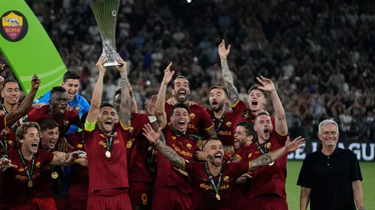 UEFA Avrupa Konferans Ligi’nde şampiyon Roma oldu #1