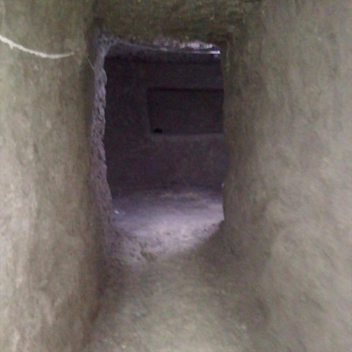 The terrorist organization PKK has the civilians it detained in Syria dig tunnels #3