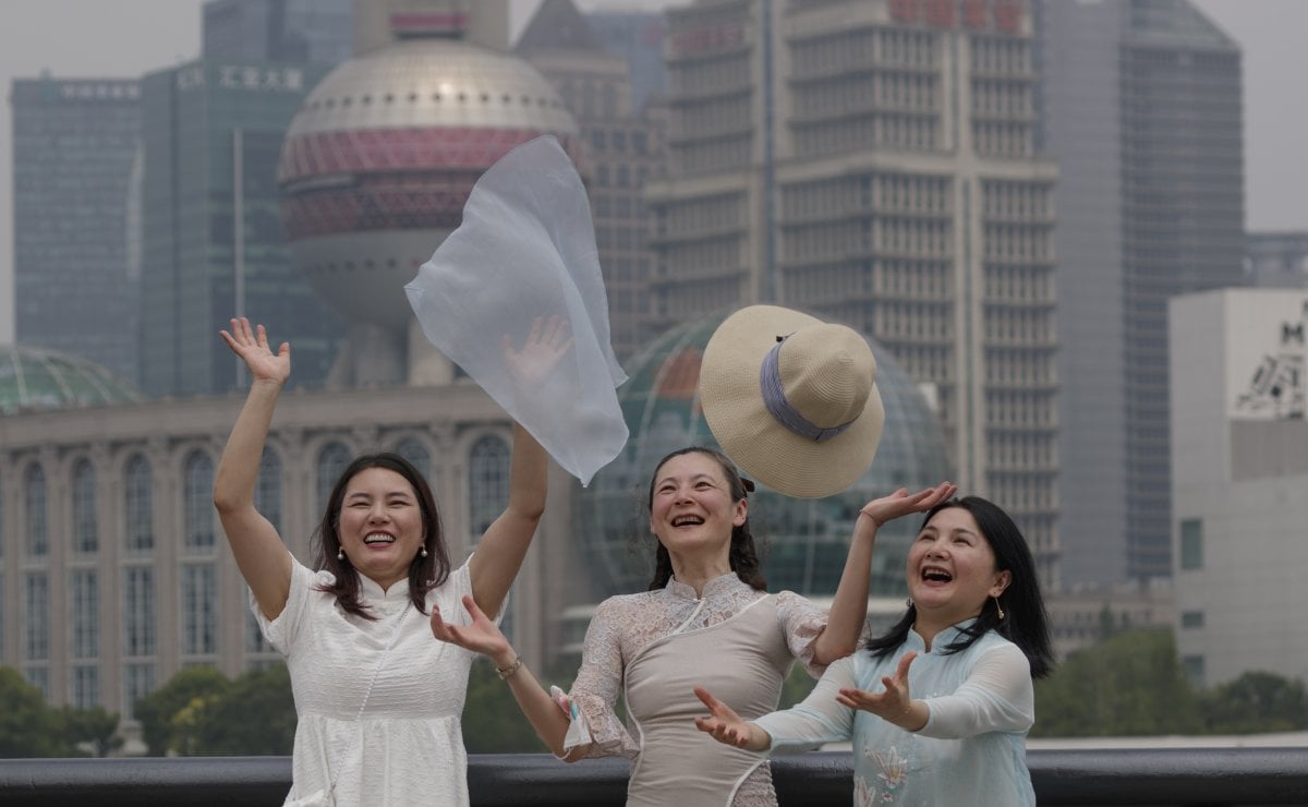 Şanghay da uygulanan 2 aylık karantina sona erdi #3