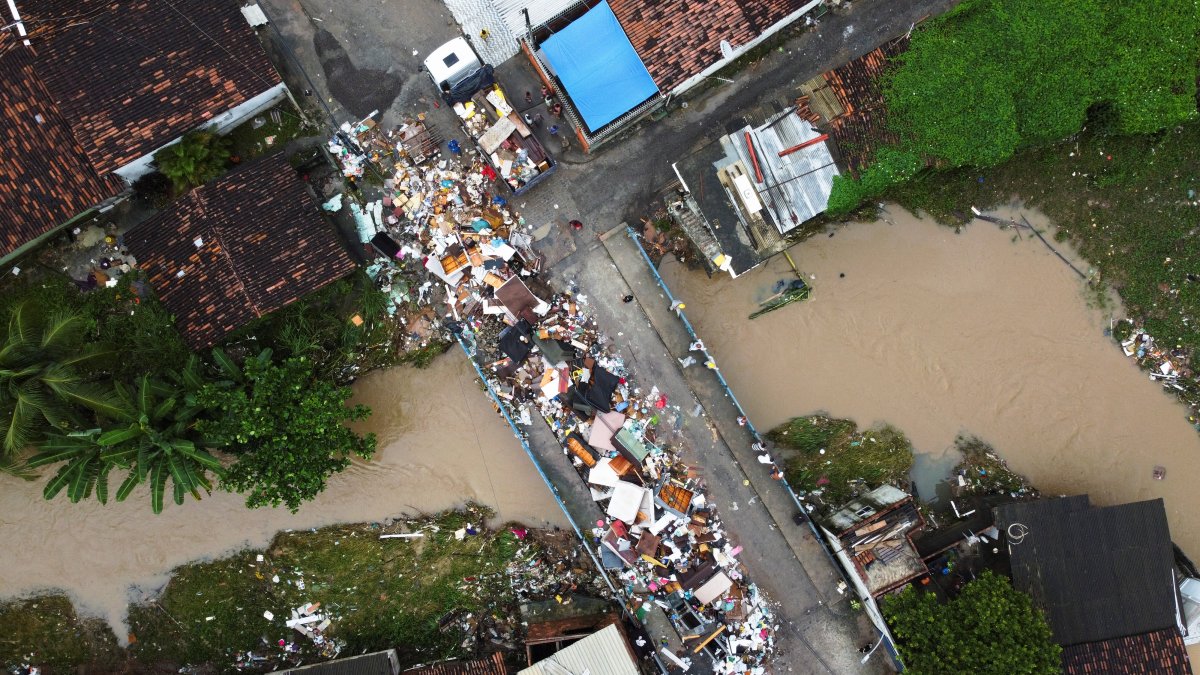 Brezilya daki sel felaketinde can kaybı 126 ya yükseldi #1