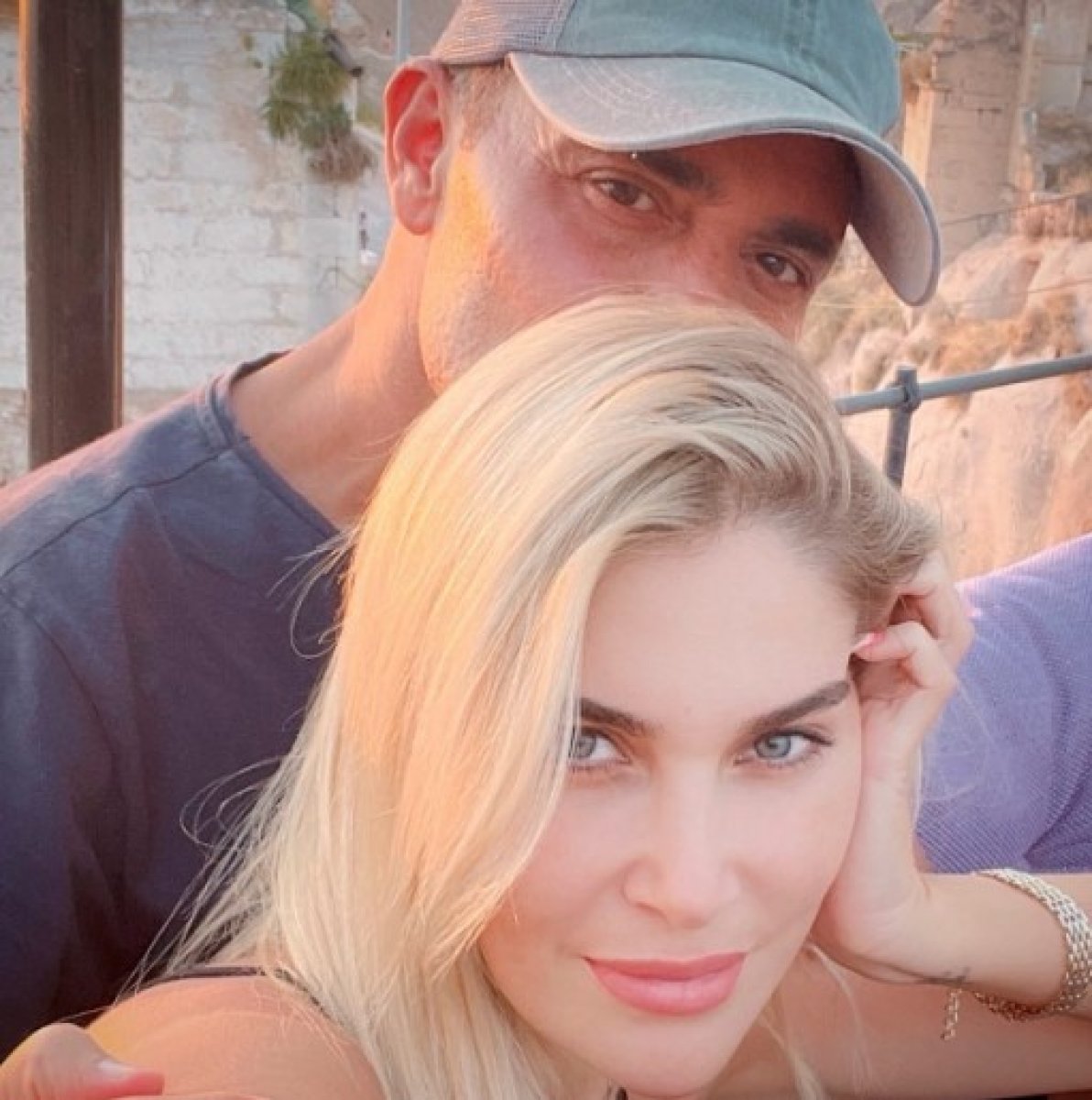 Mustafa Sandal, sevgilisi Melis Sütşurup ile İtalya da evlendi #3