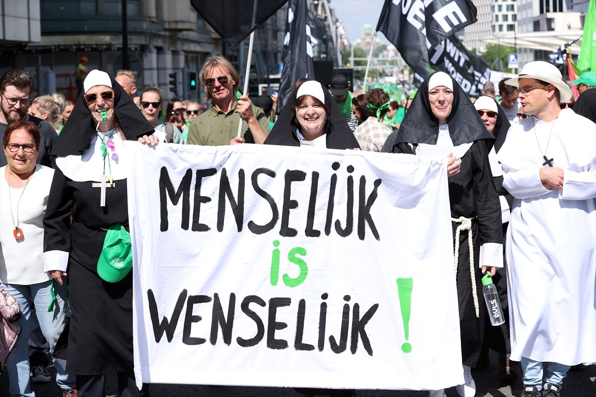Health and culture workers protest in Brussels #5