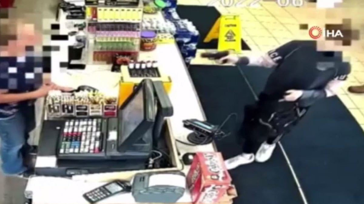 A boy robbed a gas station with a gun in the USA
