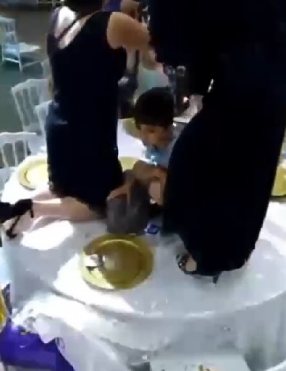 Burdur da düğün salonunu sel bastı #2