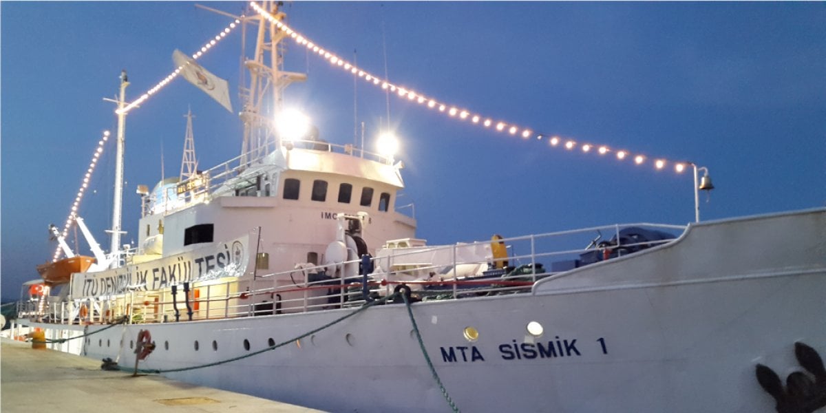 Vakanüvis, ilk sondaj gemisi Hora yı ve siyasette karşılaşılan zorlukları kaleme aldı #4