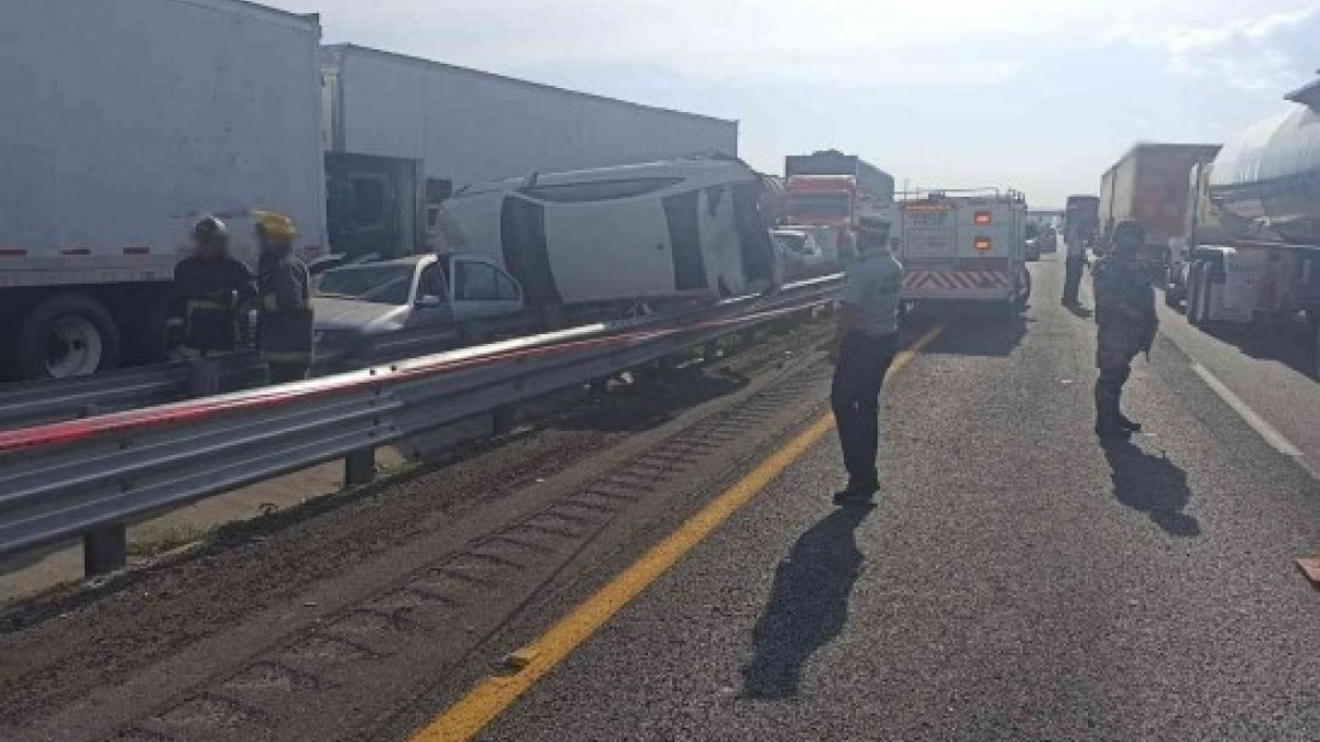 Chain accident of 20 cars in Mexico: 2 dead