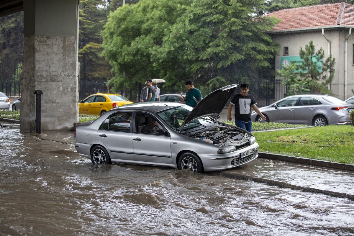 Ankara Valiliği saat vererek uyardı: Kuvvetli yağışlara dikkat  #3