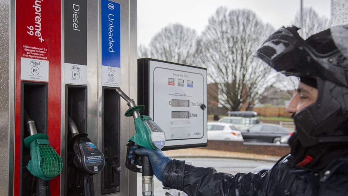 New record in fuel prices in the UK Kimdeyir
