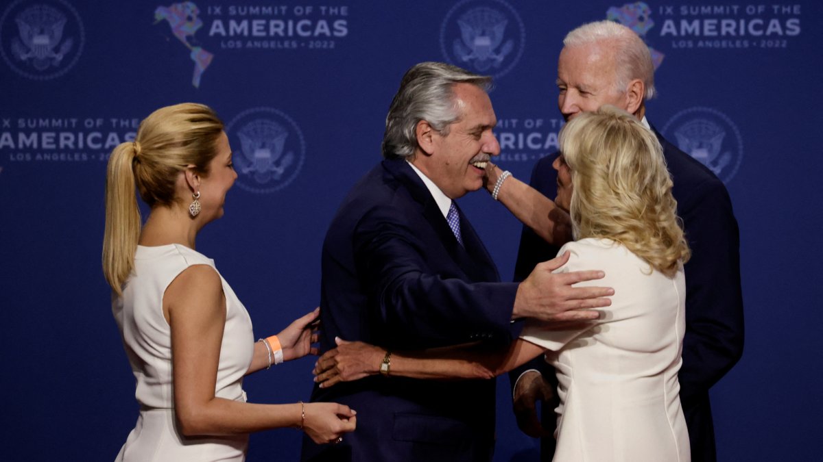 Joe Biden did not let go of his Argentinian counterpart Fernandez’s wife