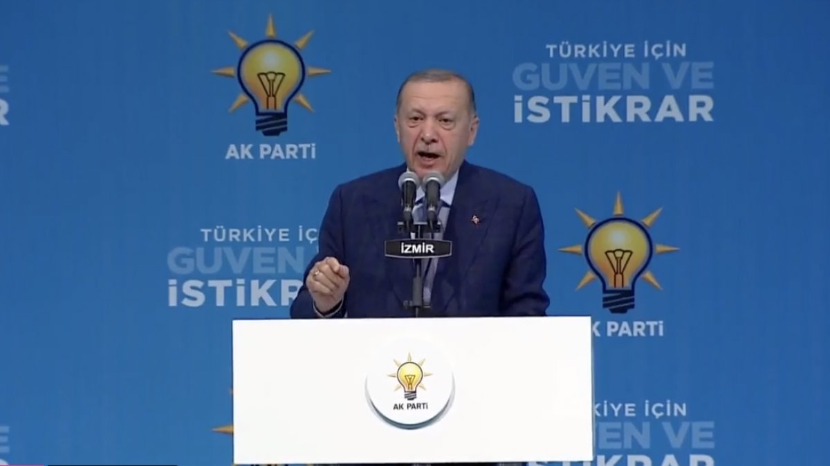 Cumhurbaşkanı Erdoğan, 2023 adaylığını resmen açıkladı #1