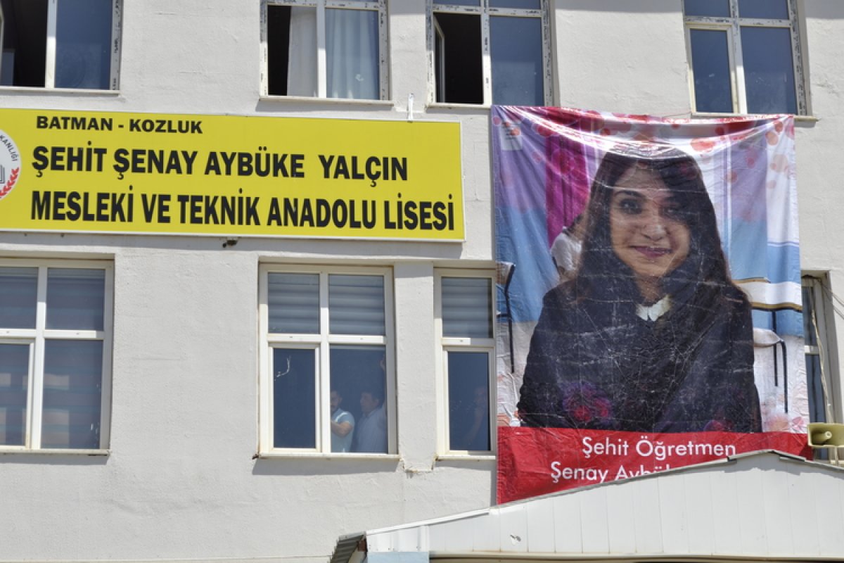 La douleur du professeur martyr Aybüke Yalçın ne s'arrête pas # 4