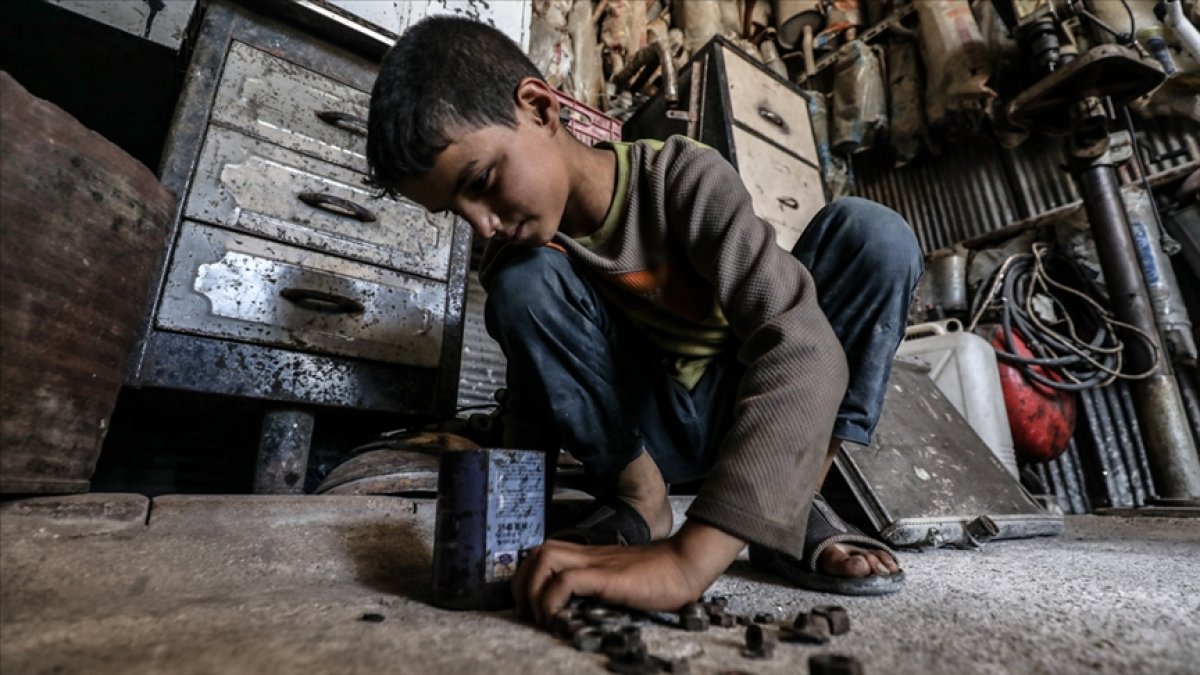 Dünya genelinde her 10 çocuktan biri çocuk işçi  #2
