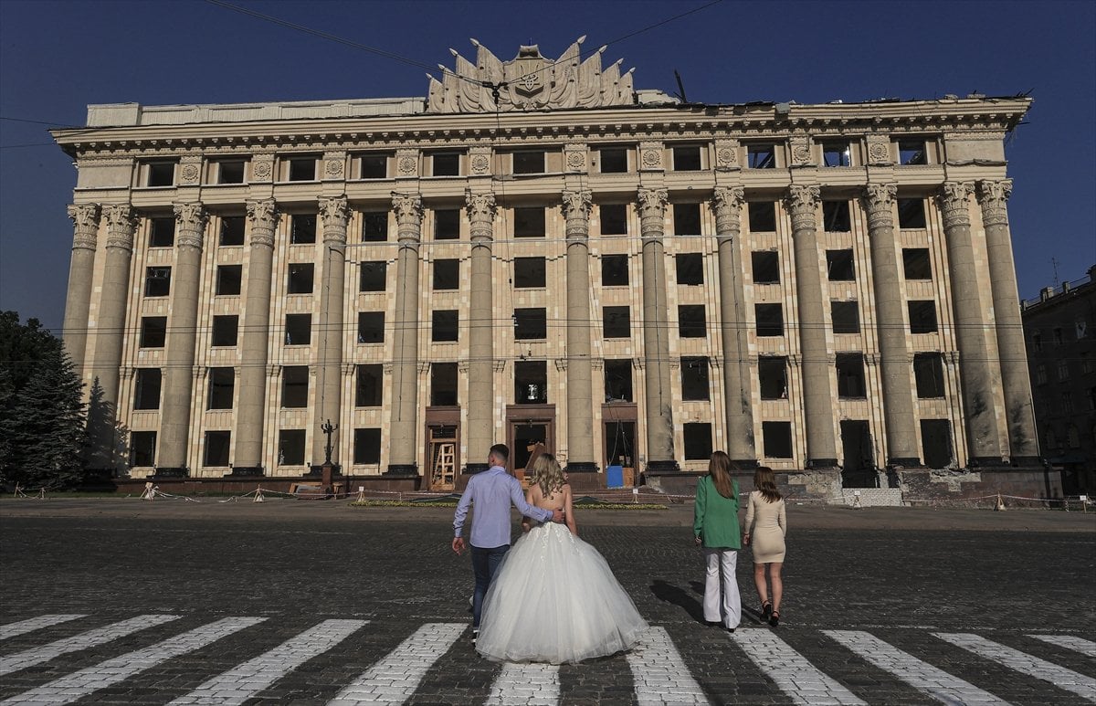 Ukrayna da bombaların altında düğün yapıldı #6