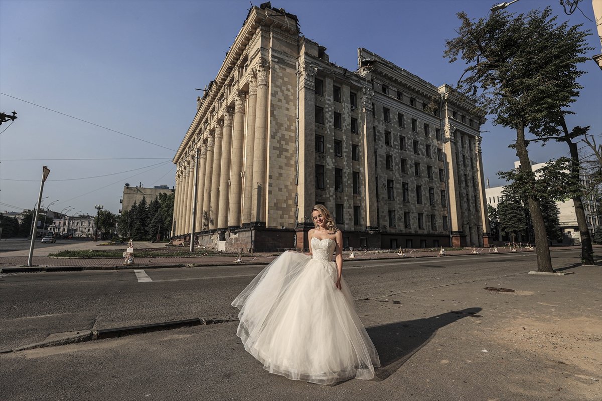 Ukrayna da bombaların altında düğün yapıldı #5