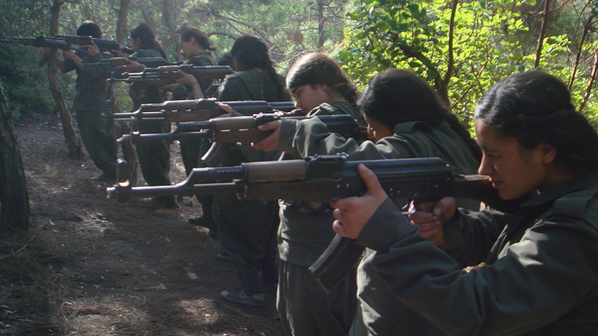PKK kaçırdığı çocukları kullanıyor #5