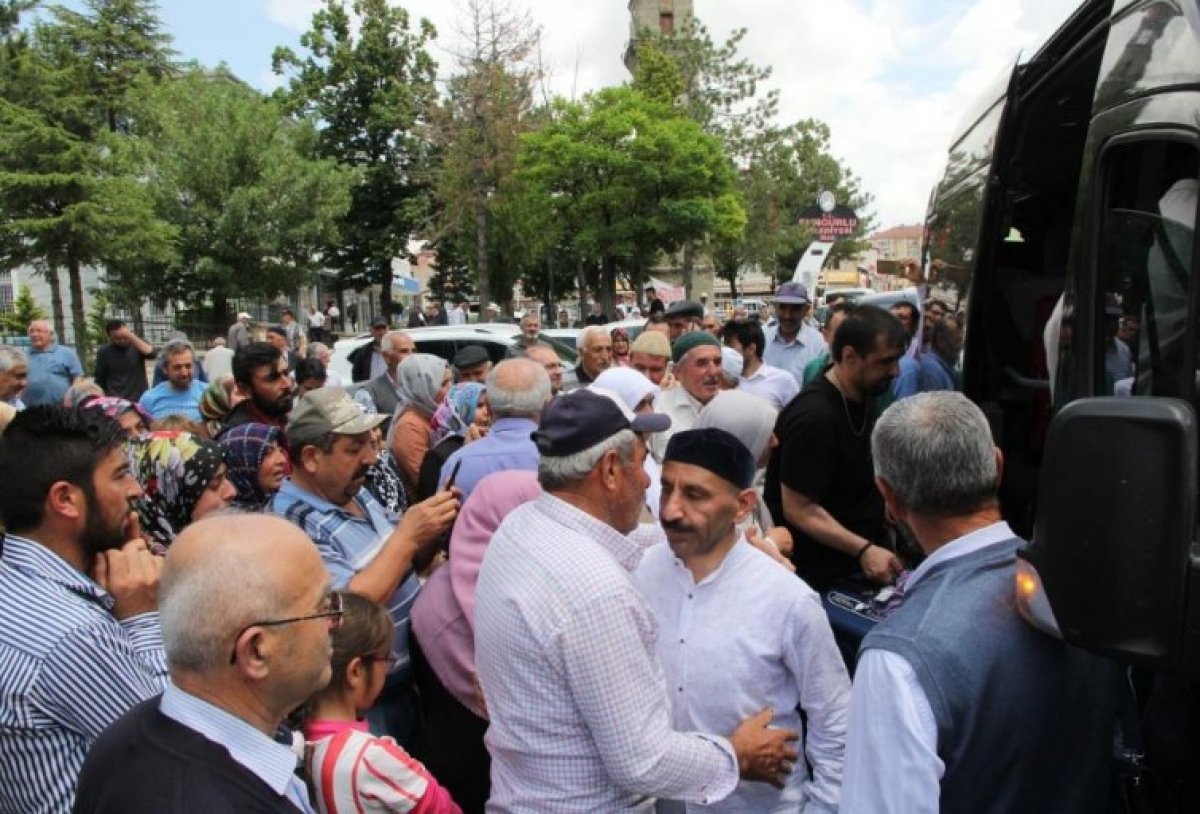 Çorum da hacı adayları dualarla uğurlandı #4