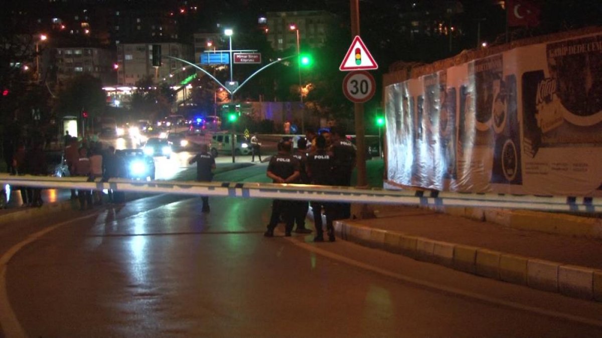 İstanbul daki silahlı kavgada 3 kişi yaralandı #1