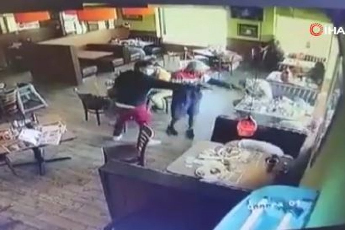 Meksika daki restoranda silahlı saldırı: 4 ölü #1