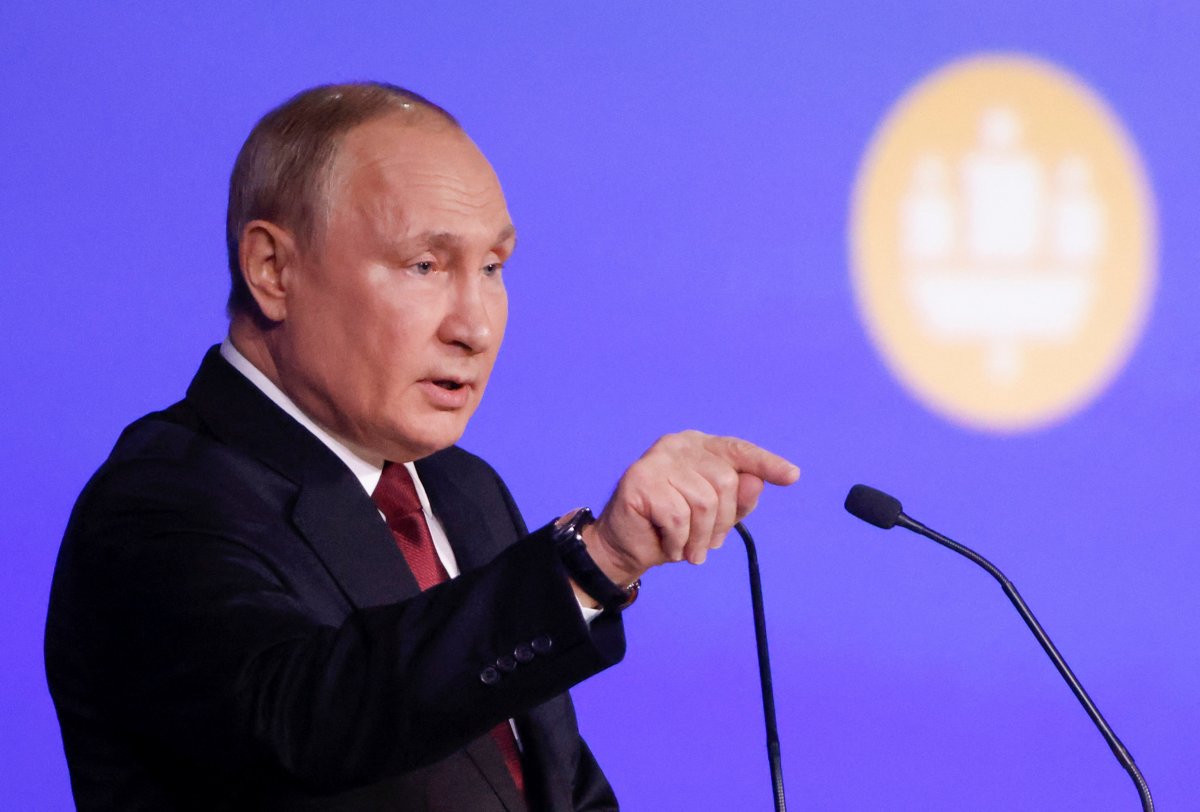 Vladimir Putin: All missions will be completed in Ukraine #1