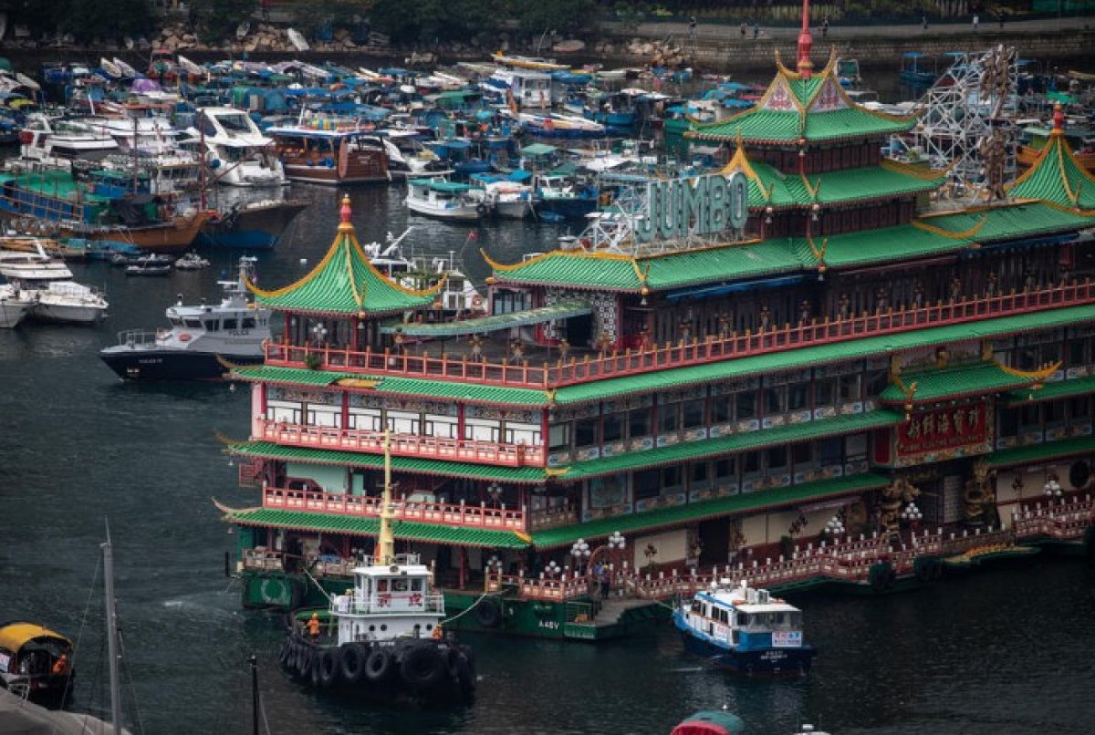 Hong Kong daki yüzen restoran Güney Çin Denizi’nde battı #4