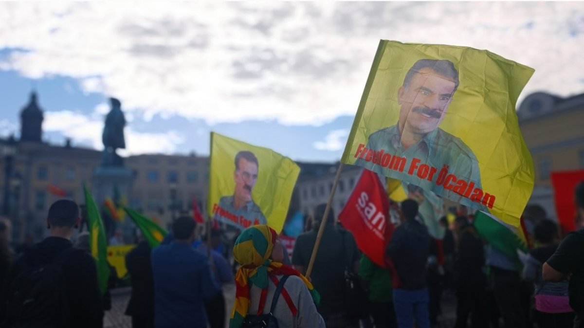 İsveç te terör örgütü PKK/YPG yandaşlarından Türkiye karşıtı eylem #1