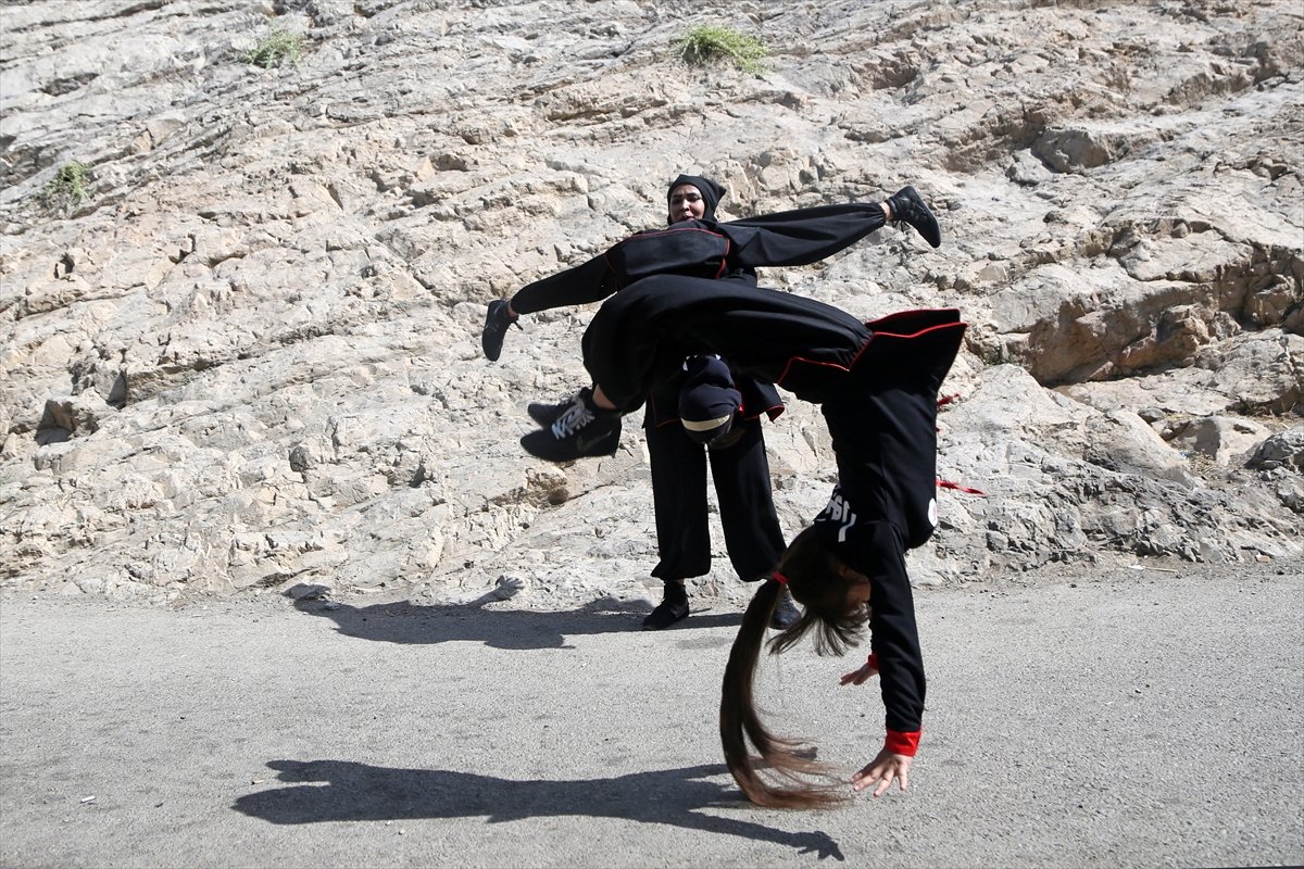 Afghan female ninjas in Iran surprise those who see it #6