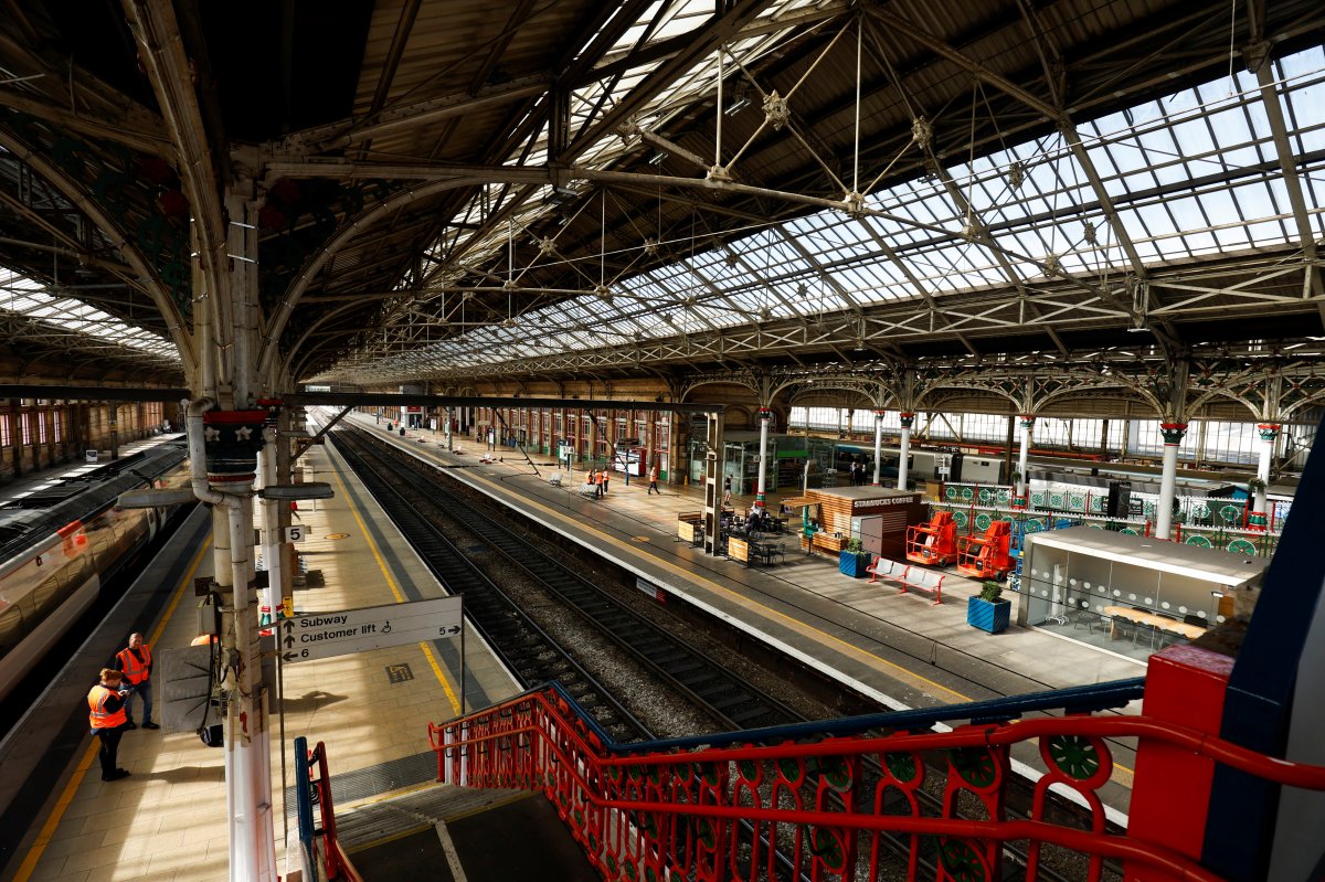 İngiltere de demir yolu çalışanları grev başlattı #3