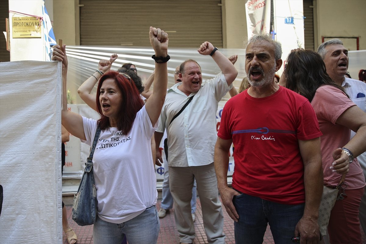 Yunanistan, sağlık çalışanlarının grevine sahne oldu #5