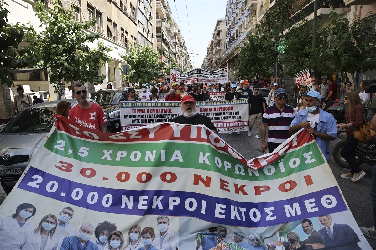 Yunanistan, sağlık çalışanlarının grevine sahne oldu #3