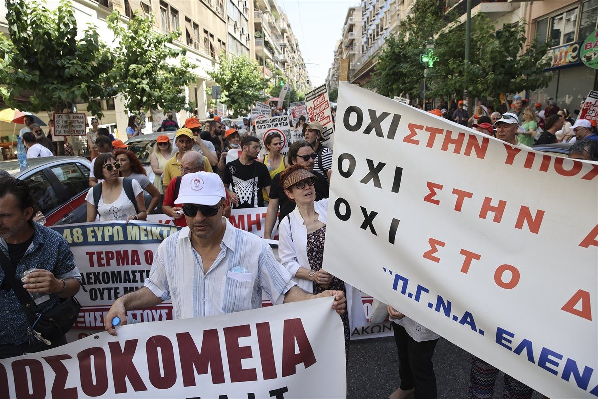 Yunanistan, sağlık çalışanlarının grevine sahne oldu #7