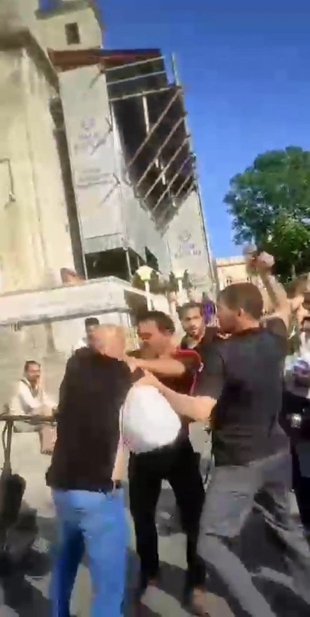 Ahsen TV reporter Bülent Yapraklıoğlu was beaten in a street interview #1