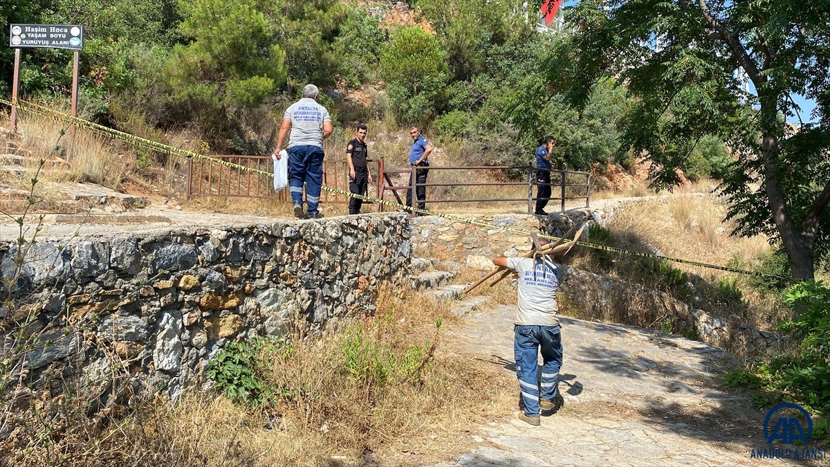 Antalya da kayıp emlakçının cesedi ormanda gömülü bulundu #4