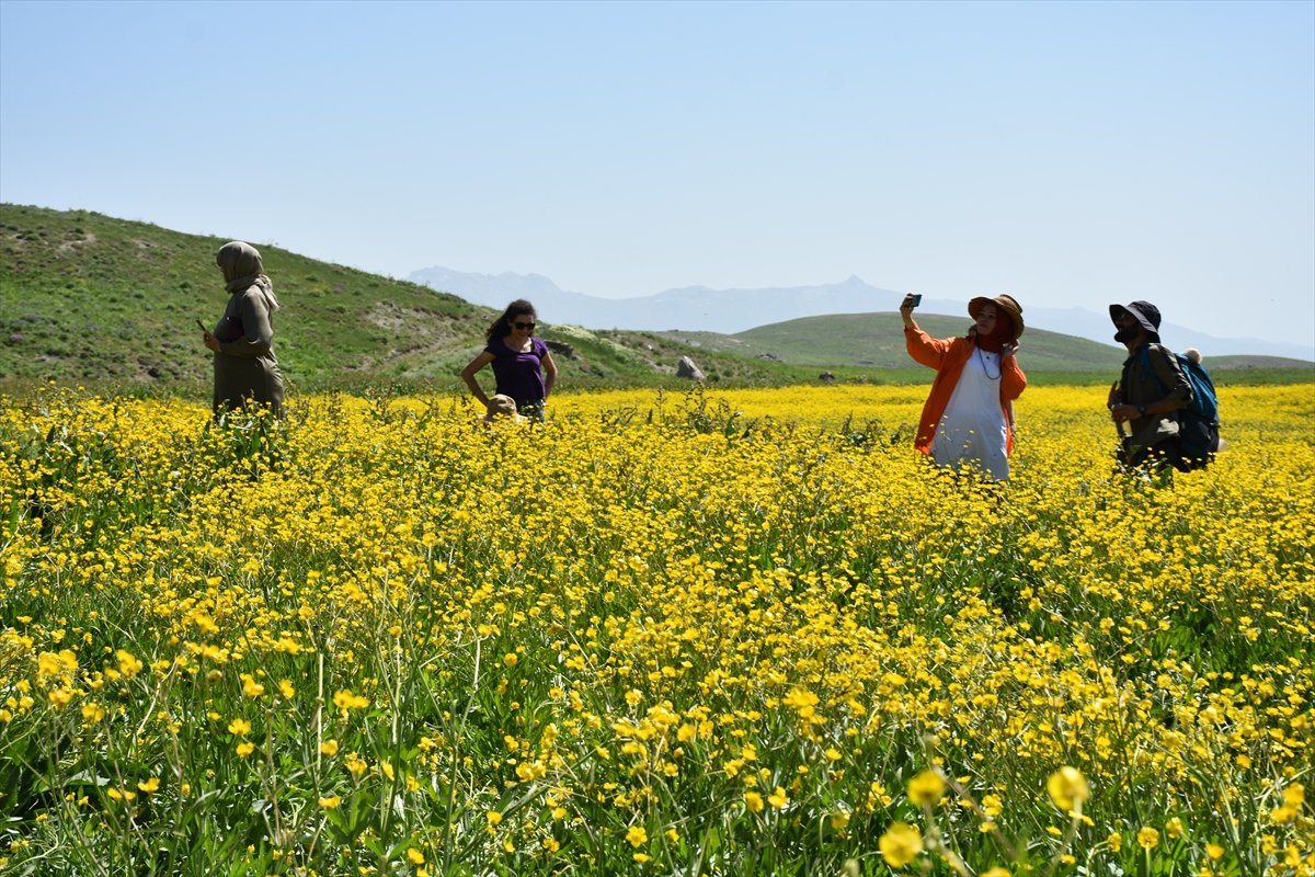 Hakkari №1 yerli və xarici turistləri qəbul edir