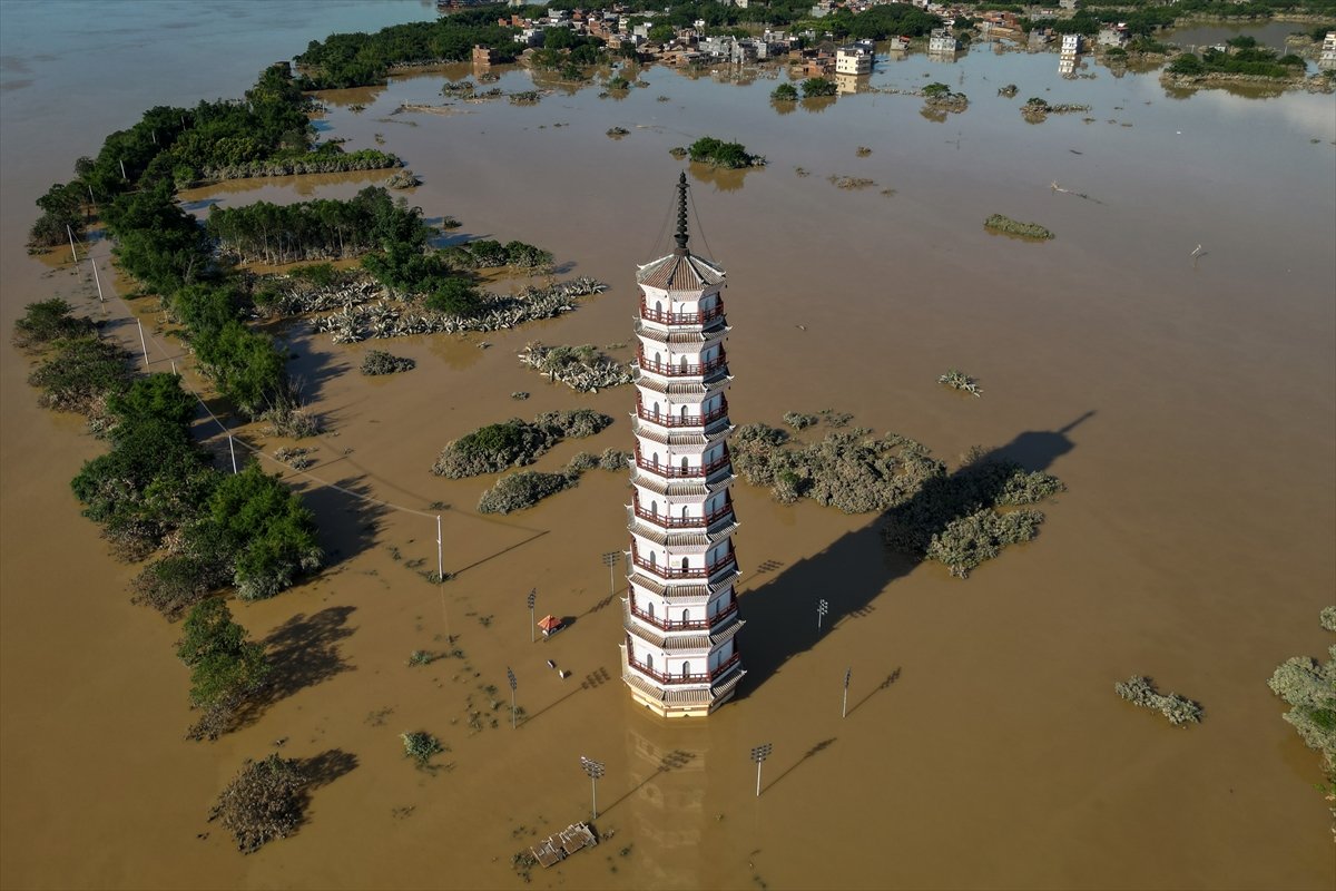Flood disaster in China brought life to a standstill #9