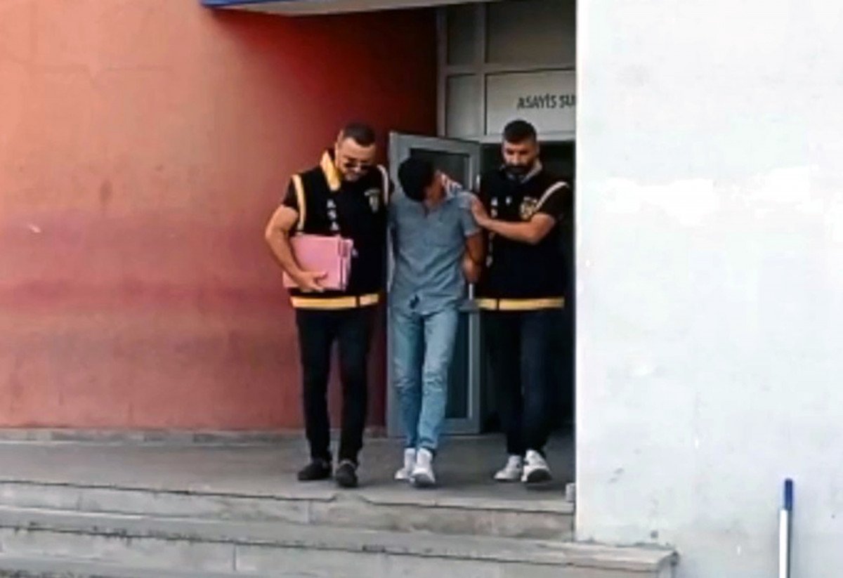Adana da hırsızlık yaparken tanışan şüpheliler yakalandı #3