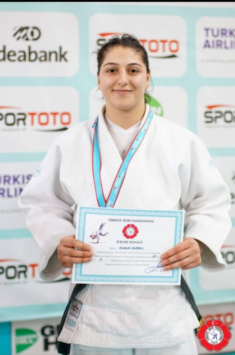 Milli Judocu Nurdan Almalı hayatını kaybetti #1
