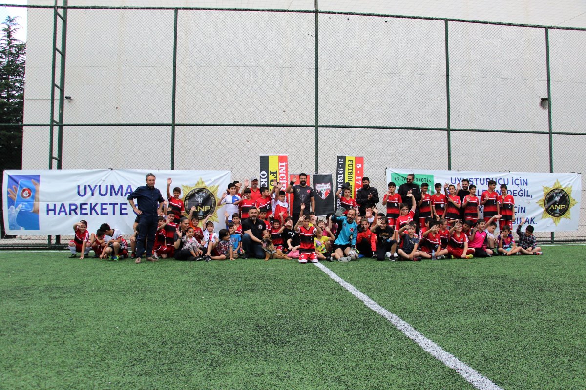 Uyuşturucu İle Mücadele Günü nde polisler çocuklarla maç yaptı #2