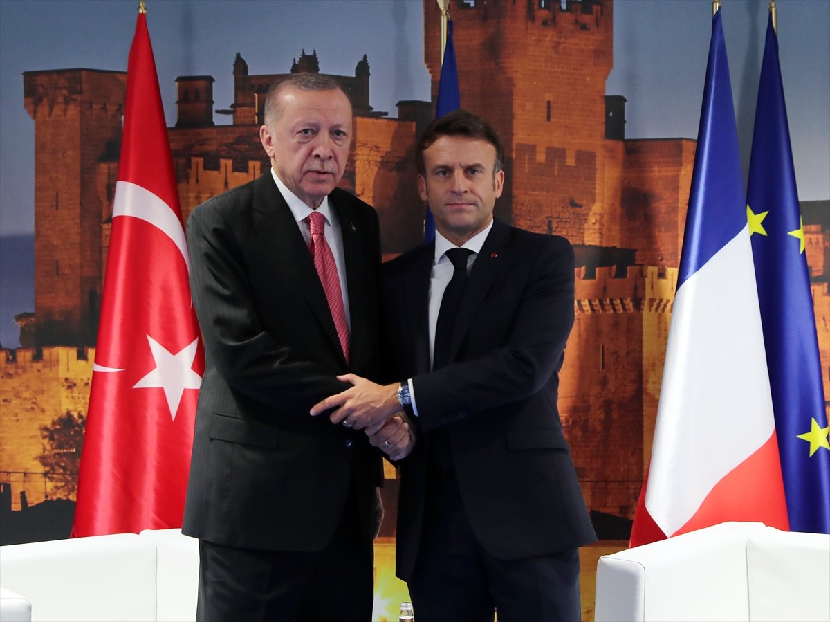 Cumhurbaşkanı Erdoğan, Macron ile bir araya geldi #1