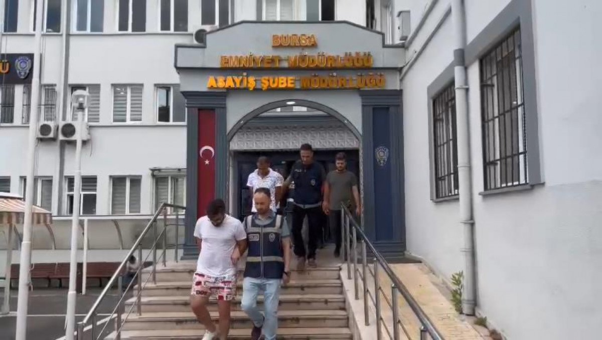 Bursa ve Kocaeli’de fuhuş operasyonu: 10 gözaltı  #1