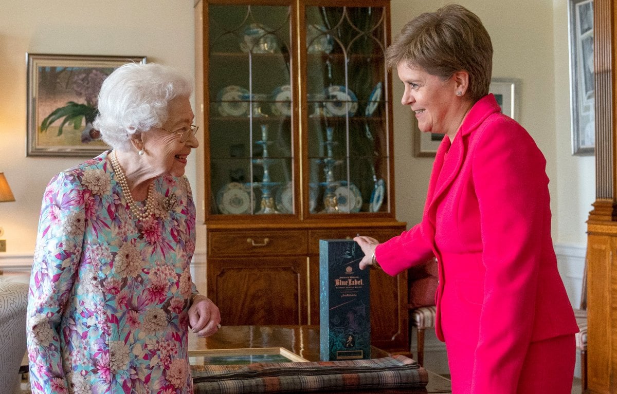 Queen Elizabeth meets with Nicola Sturgeon #2