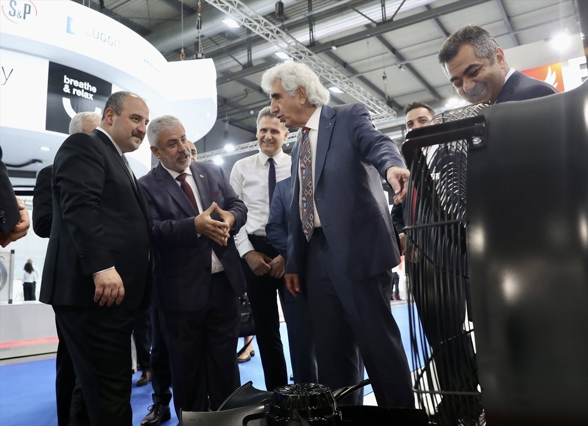 Mustafa Varank opened the air conditioning fair in Italy #12