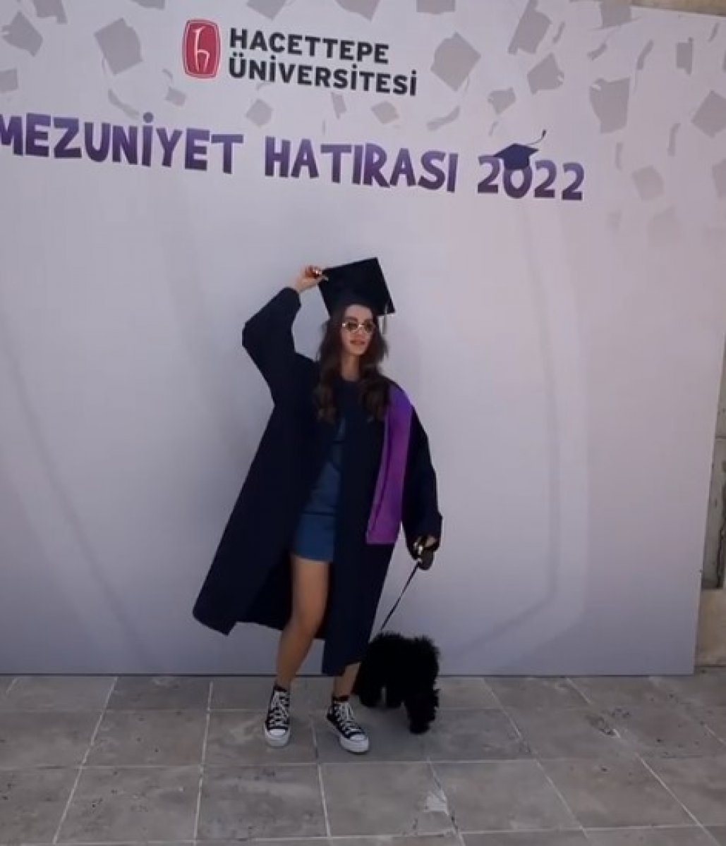 Burcu Özberk, üniversiteden mezun oldu #2