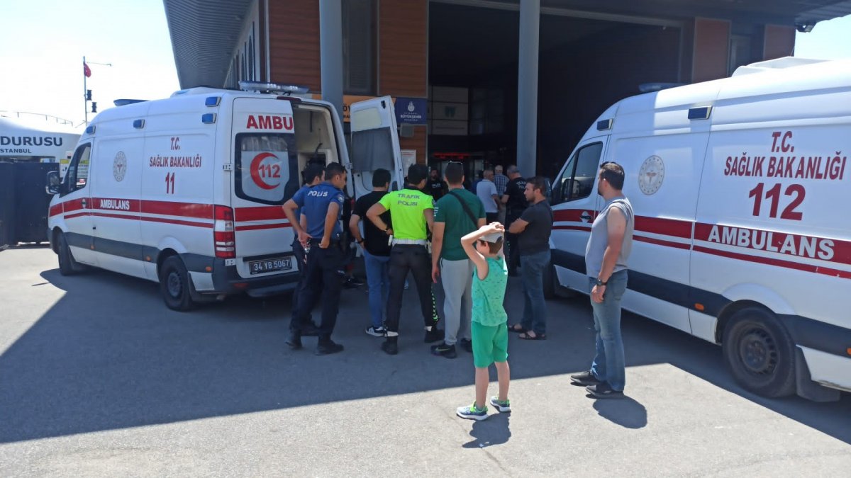 İstanbul da vapur iskeleye çarptı: 7 yaralı #5
